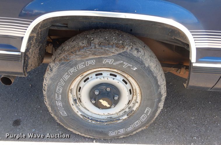 image for item KS9906 1994 Chevrolet Suburban K1500  SUV