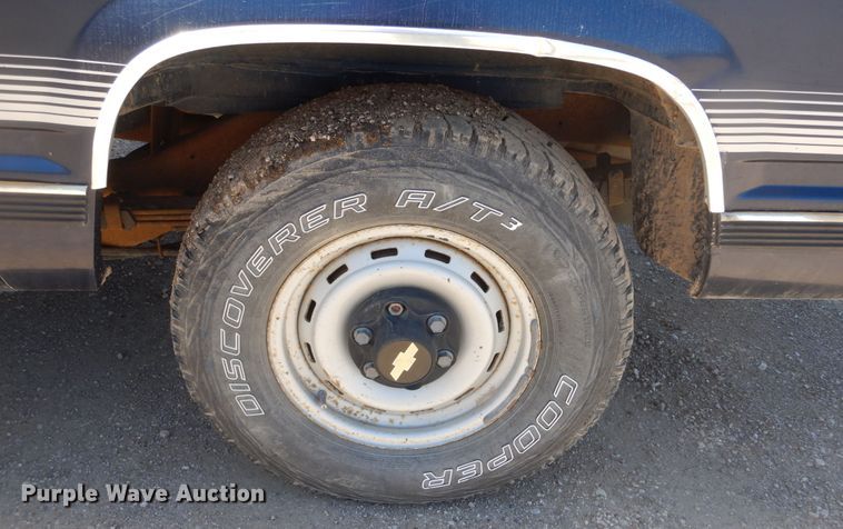 image for item KS9906 1994 Chevrolet Suburban K1500  SUV