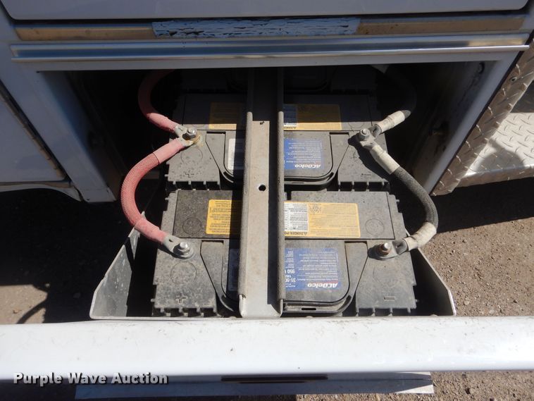 image for item KS9907 2001 Ford E450 Super Duty  ambulance