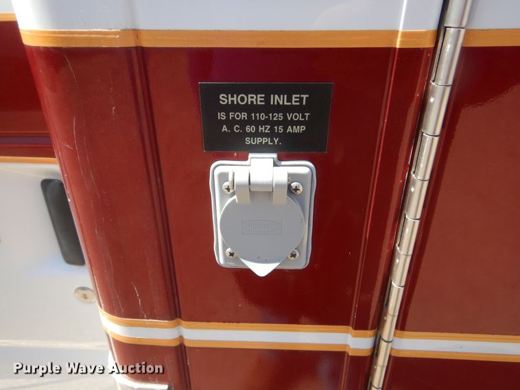 image for item KS9907 2001 Ford E450 Super Duty  ambulance