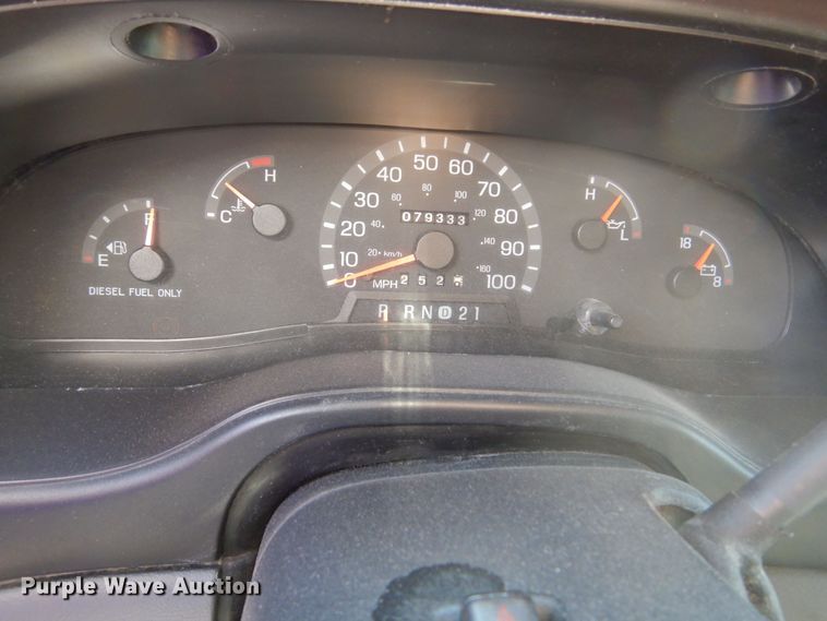 image for item KS9907 2001 Ford E450 Super Duty  ambulance