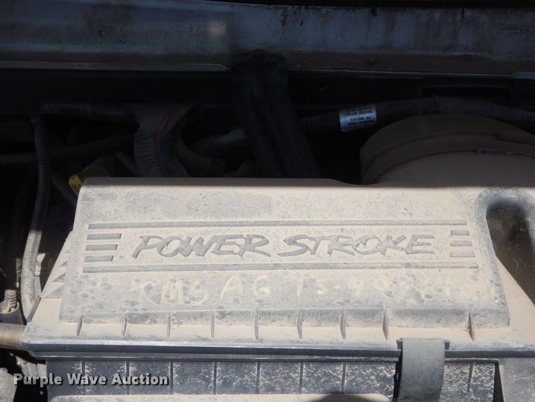 image for item KS9907 2001 Ford E450 Super Duty  ambulance