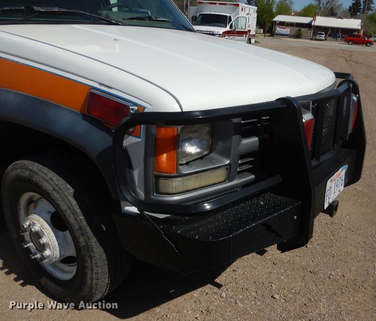 image for item KS9909 1994 Chevrolet K3500  ambulance