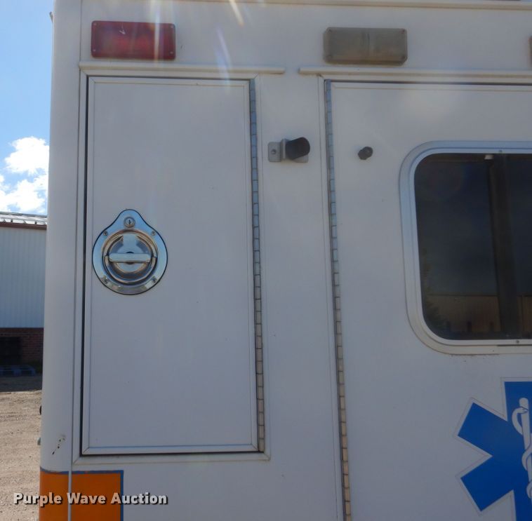 image for item KS9909 1994 Chevrolet K3500  ambulance