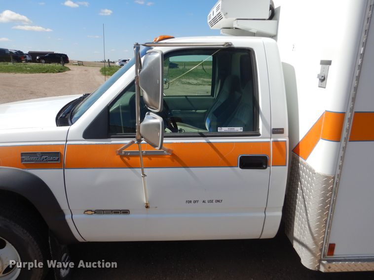 image for item KS9909 1994 Chevrolet K3500  ambulance