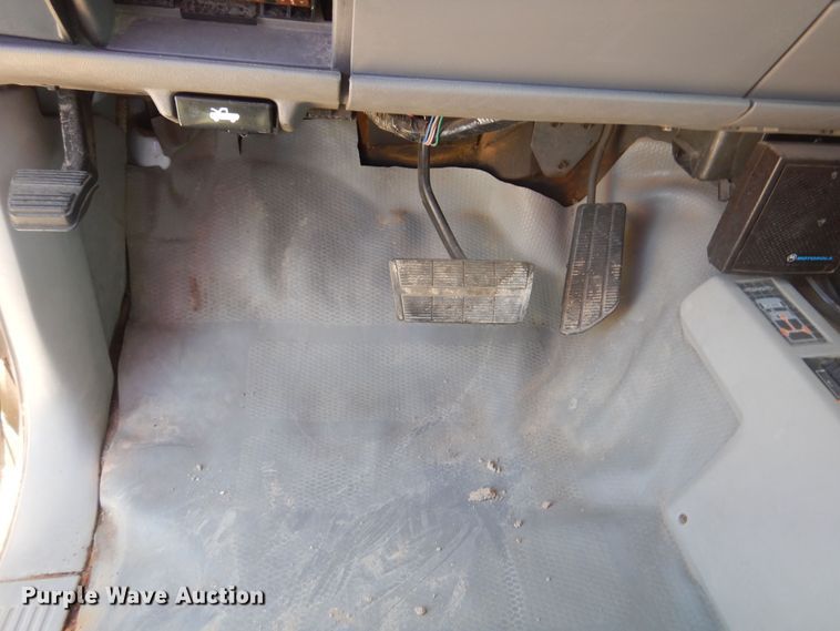 image for item KS9909 1994 Chevrolet K3500  ambulance