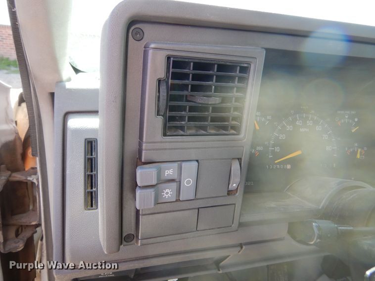 image for item KS9909 1994 Chevrolet K3500  ambulance