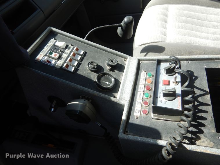 image for item KS9909 1994 Chevrolet K3500  ambulance