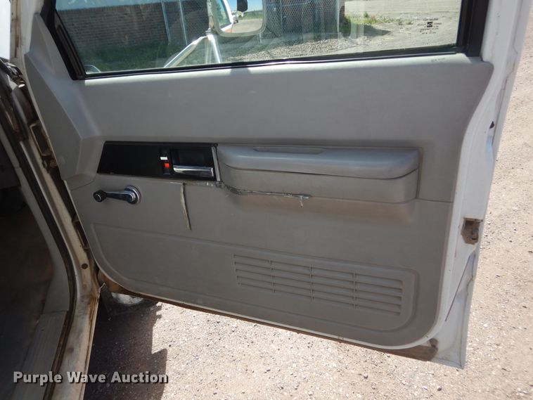 image for item KS9909 1994 Chevrolet K3500  ambulance