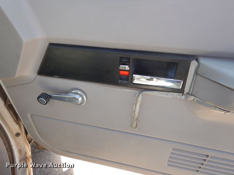 image for item KS9909 1994 Chevrolet K3500  ambulance