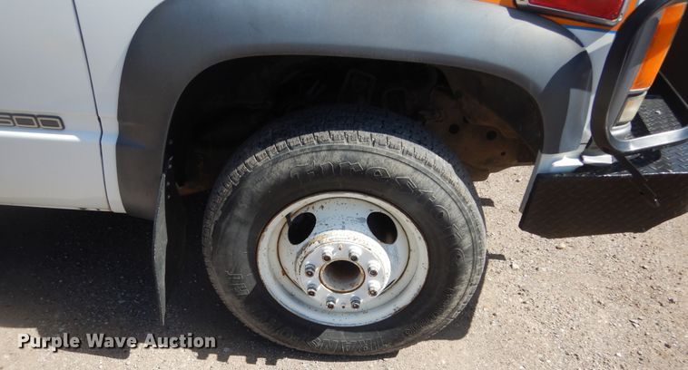 image for item KS9909 1994 Chevrolet K3500  ambulance