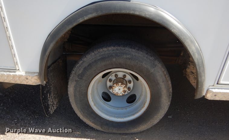 image for item KS9909 1994 Chevrolet K3500  ambulance