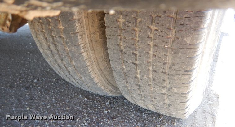 image for item KS9909 1994 Chevrolet K3500  ambulance