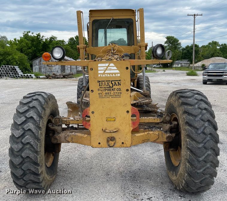 image for item LF9006 1990 Fiat-Allis FG75A  motor grader