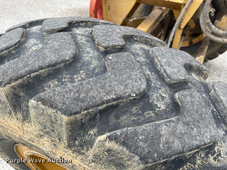 image for item LF9006 1990 Fiat-Allis FG75A  motor grader