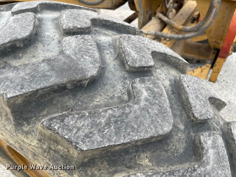 image for item LF9006 1990 Fiat-Allis FG75A  motor grader