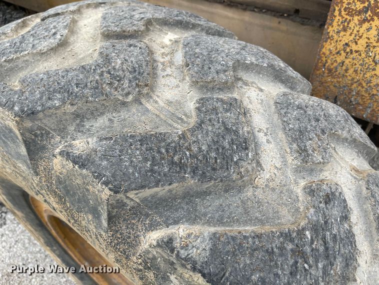 image for item LF9006 1990 Fiat-Allis FG75A  motor grader