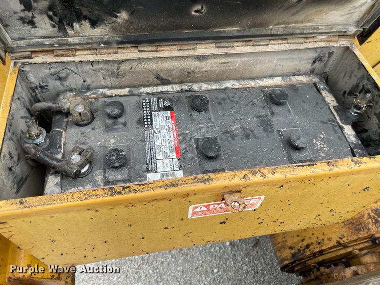 image for item LF9007 1995 Fiat-Allis FG85A Series B  motor grader