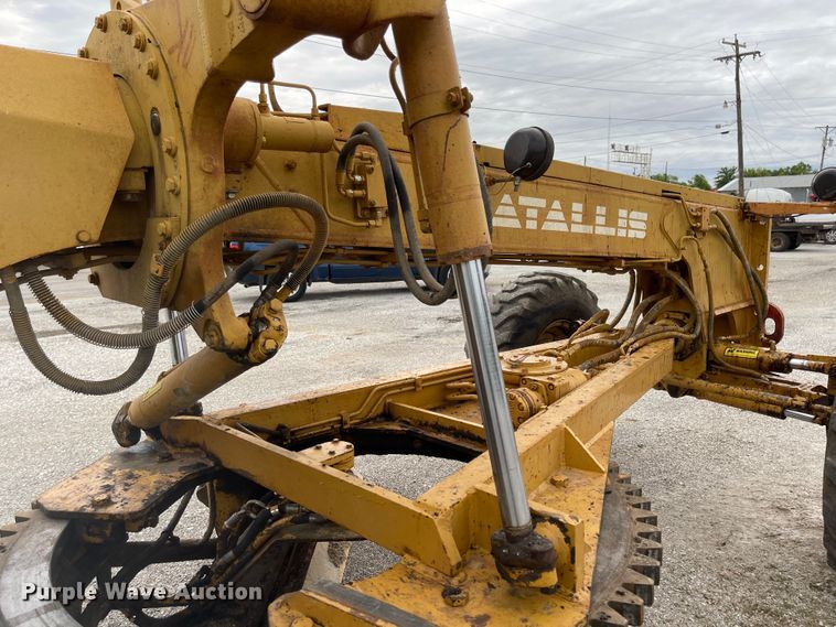 image for item LF9007 1995 Fiat-Allis FG85A Series B  motor grader