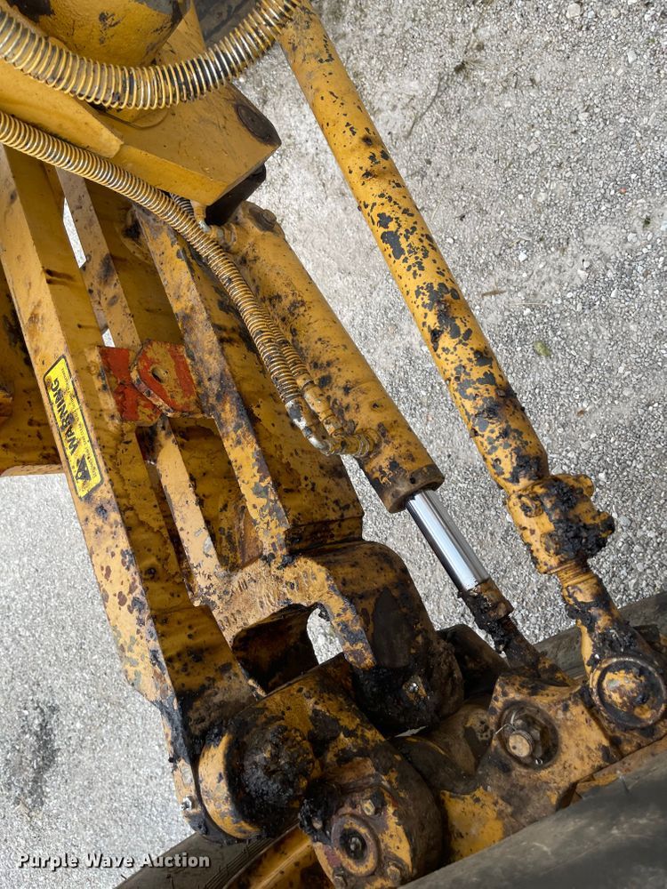 image for item LF9007 1995 Fiat-Allis FG85A Series B  motor grader