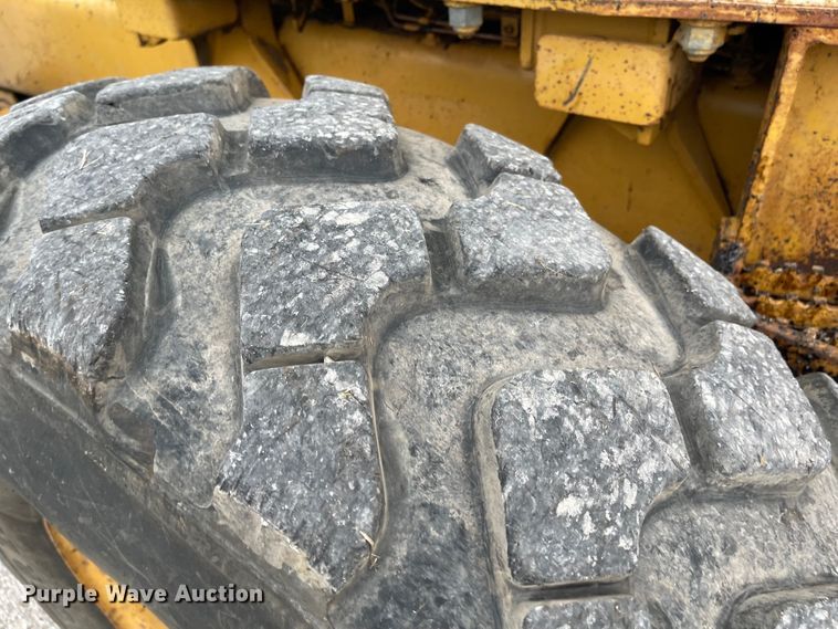 image for item LF9007 1995 Fiat-Allis FG85A Series B  motor grader