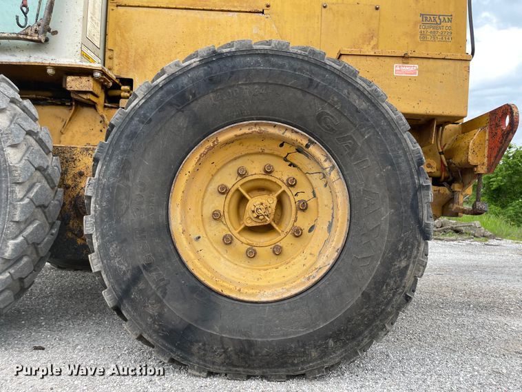 image for item LF9007 1995 Fiat-Allis FG85A Series B  motor grader