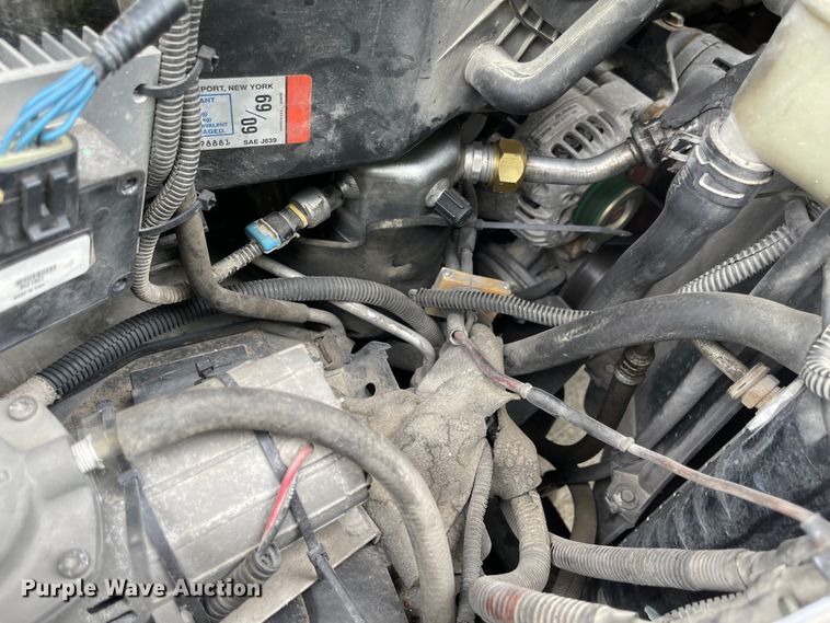 image for item LF9008 2000 Chevrolet Express 3500  ambulance