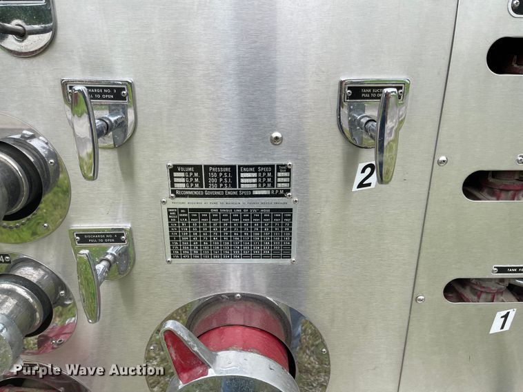 image for item LF9010 1982 Ford F800  pumper fire truck