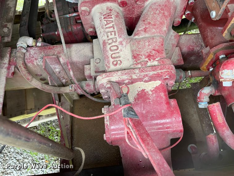 image for item LF9010 1982 Ford F800  pumper fire truck