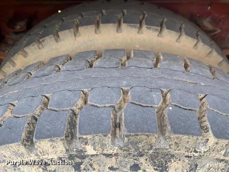 image for item LF9010 1982 Ford F800  pumper fire truck