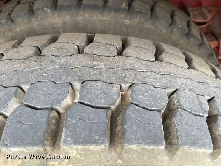 image for item LF9010 1982 Ford F800  pumper fire truck