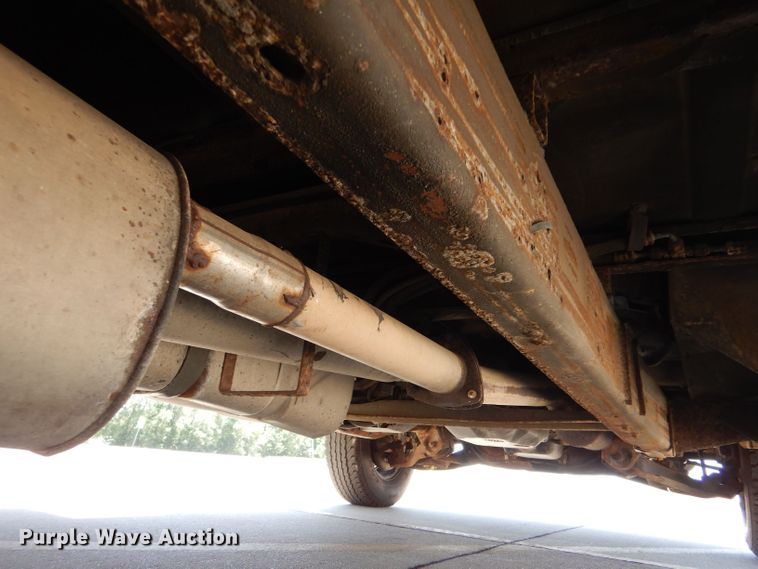 image for item LP9359 2000 GMC G3500  shuttle bus