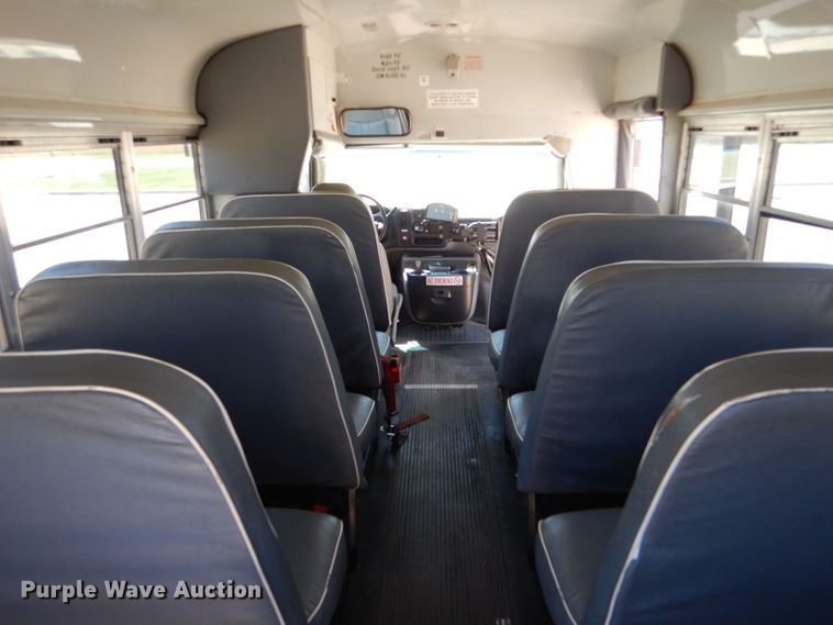 image for item LP9359 2000 GMC G3500  shuttle bus