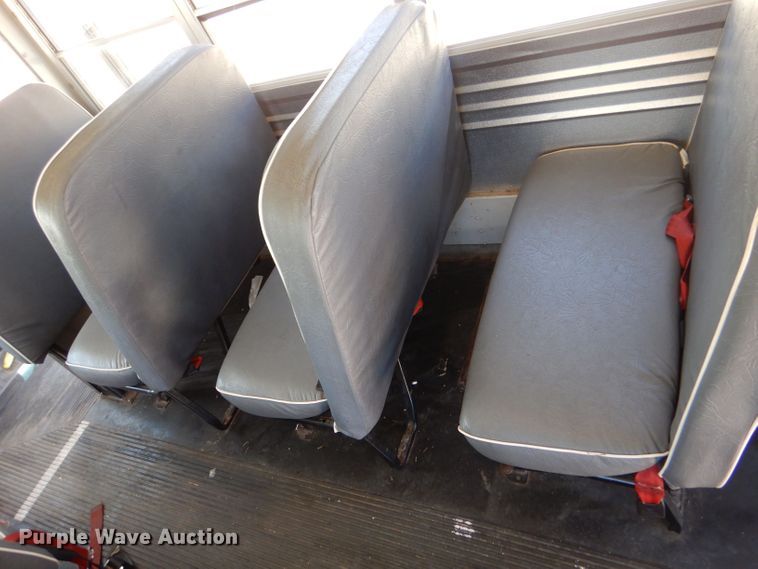 image for item LP9359 2000 GMC G3500  shuttle bus