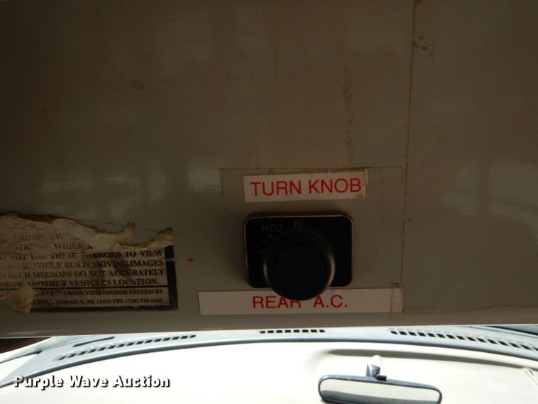 image for item LP9359 2000 GMC G3500  shuttle bus