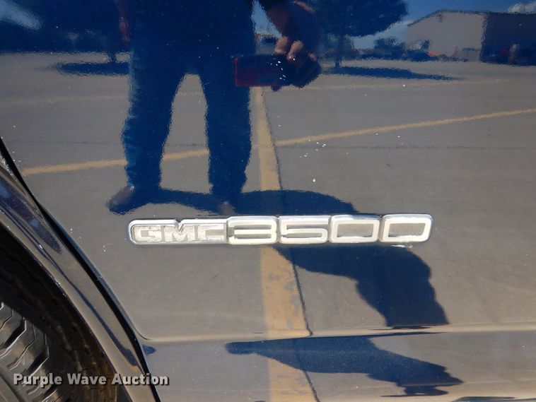 image for item LP9359 2000 GMC G3500  shuttle bus