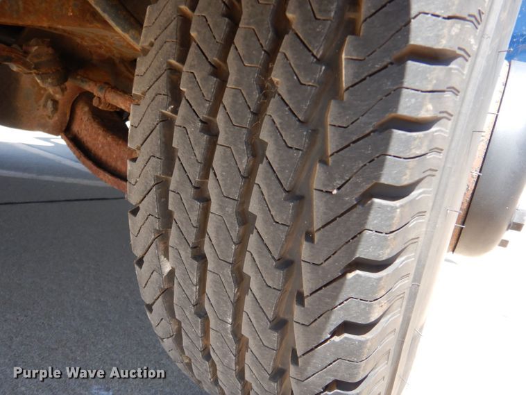 image for item LP9359 2000 GMC G3500  shuttle bus