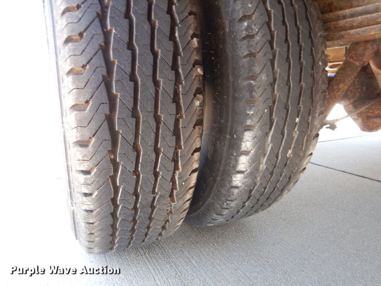 image for item LP9359 2000 GMC G3500  shuttle bus