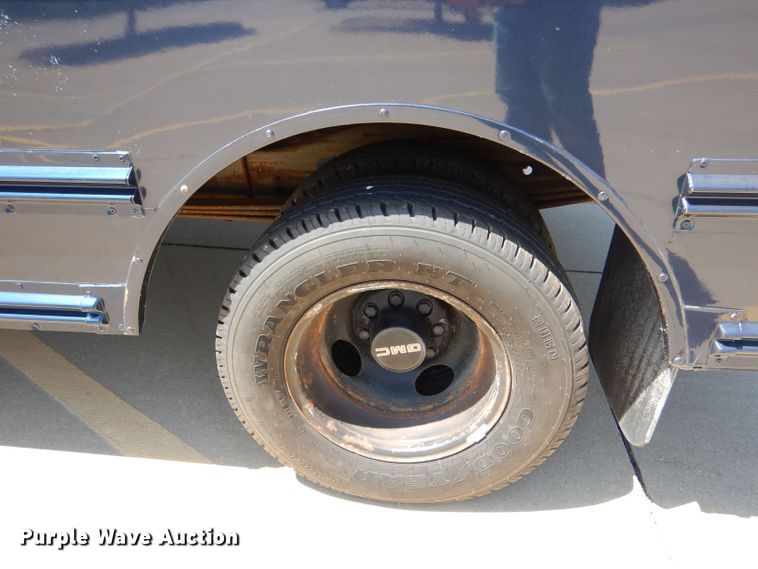 image for item LP9359 2000 GMC G3500  shuttle bus