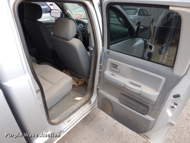 image for item LP9378 2007 Dodge Dakota SLT  Quad Cab pickup truck