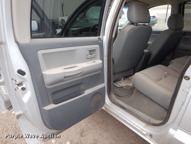 image for item LP9378 2007 Dodge Dakota SLT  Quad Cab pickup truck