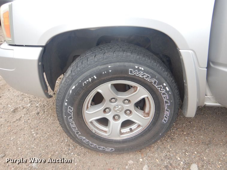 image for item LP9378 2007 Dodge Dakota SLT  Quad Cab pickup truck