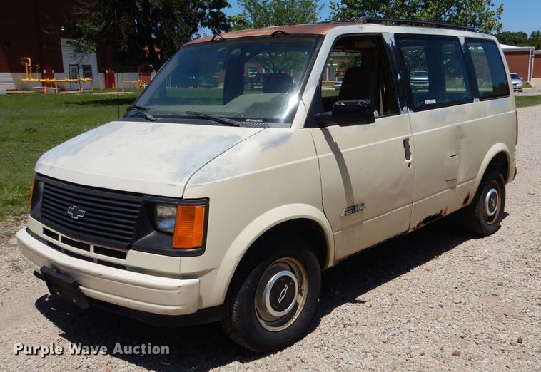 image for item LS9243 1991 Chevrolet Astro  van