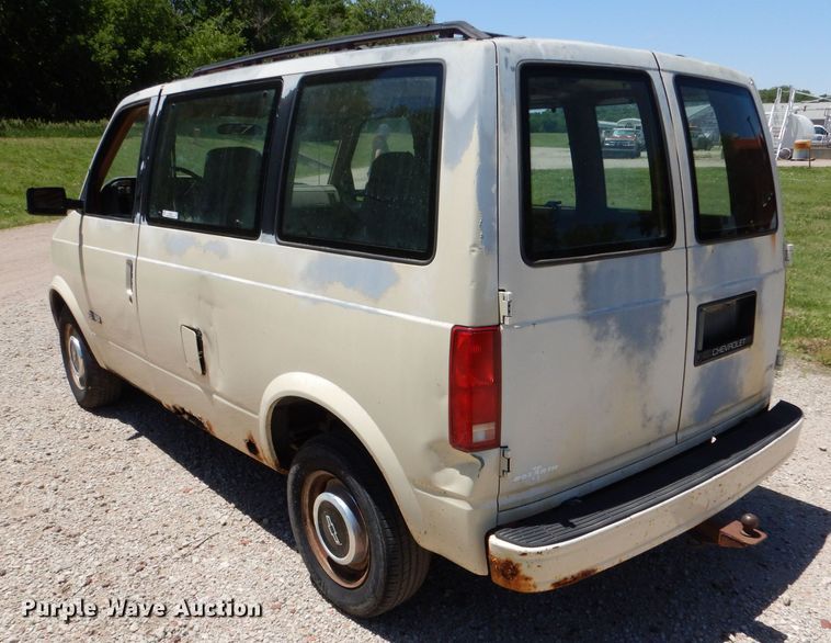image for item LS9243 1991 Chevrolet Astro  van