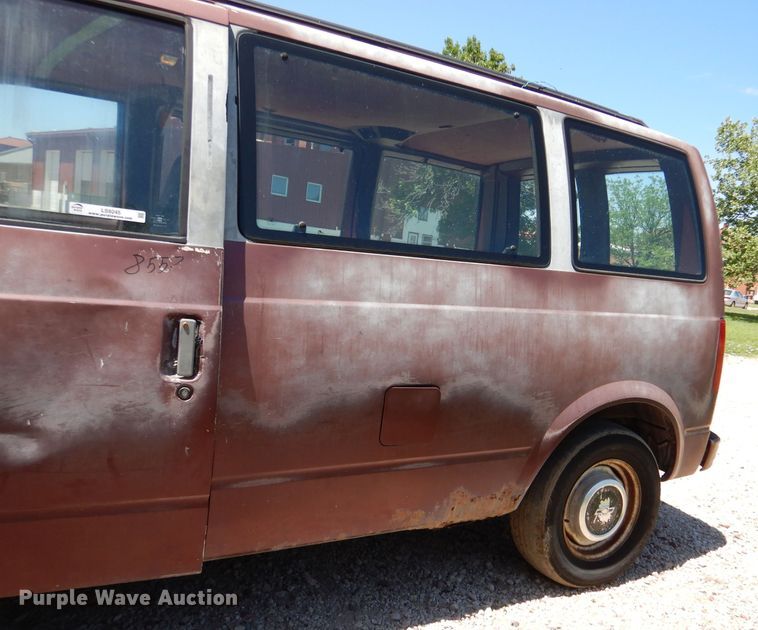 image for item LS9245 1991 Chevrolet Astro  van