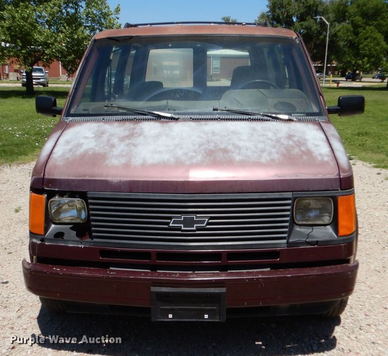 image for item LS9246 1991 Chevrolet Astro  van