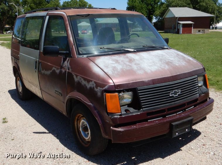 image for item LS9246 1991 Chevrolet Astro  van