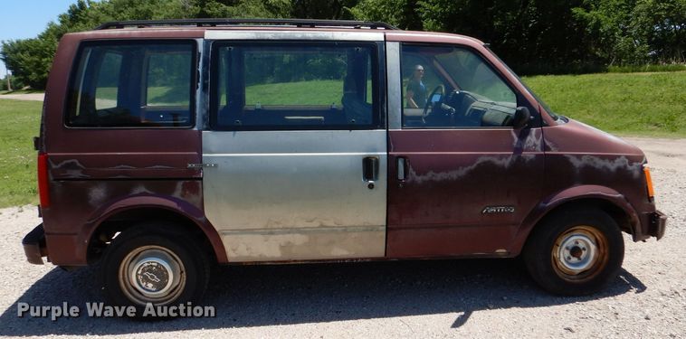 image for item LS9246 1991 Chevrolet Astro  van