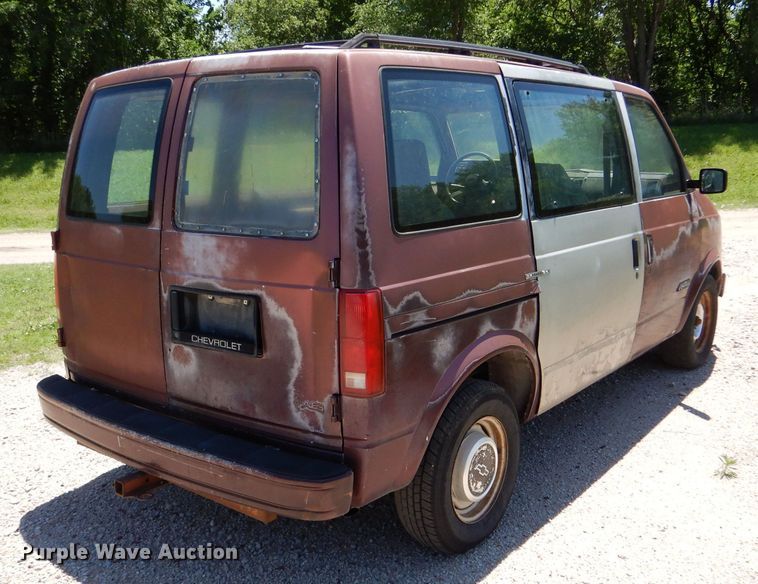 image for item LS9246 1991 Chevrolet Astro  van