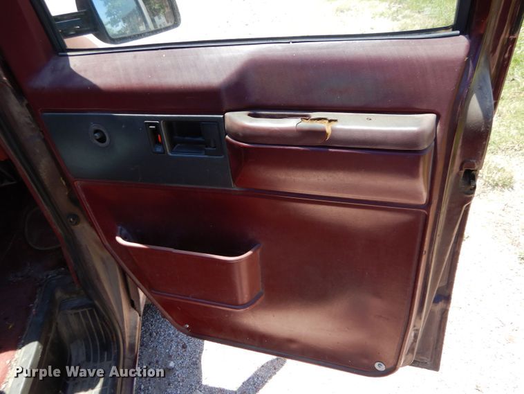 image for item LS9246 1991 Chevrolet Astro  van